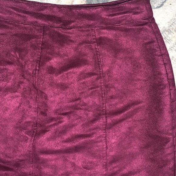 OLD NAVY maroon suede-like mini skirt 2 - Picture 3 of 6